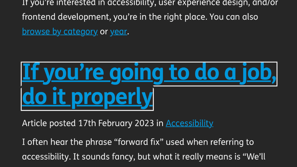 An up-close screenshot of a link on my website that wraps onto two lines has keyboard focus, showing gaps in the white outline between each line of text.